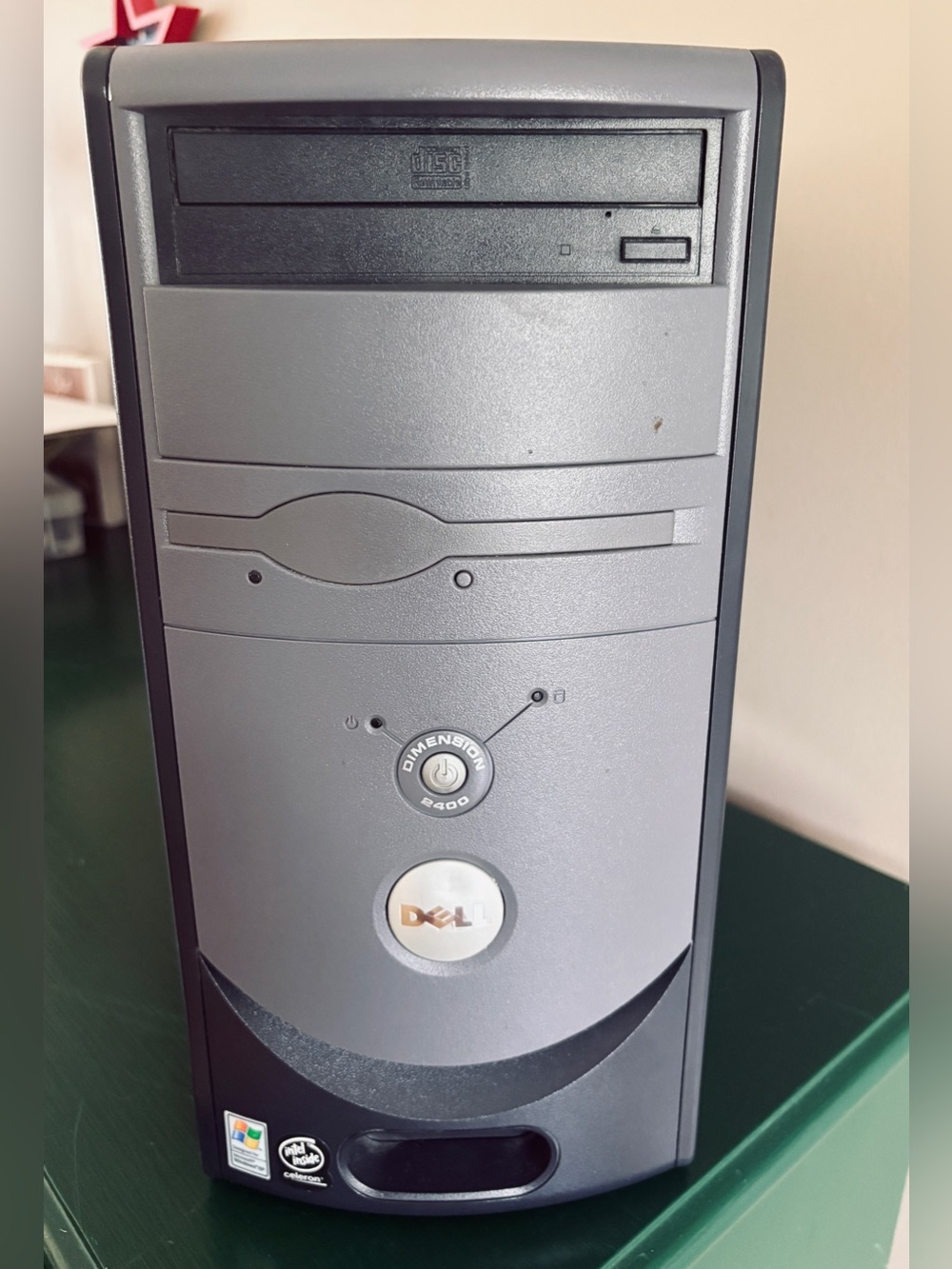 Dell Dimension 2400 Desktop Computer Tower Model MTC2